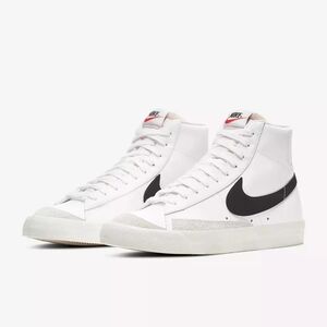 Nike Women's White and Black High-Top Sneakers
